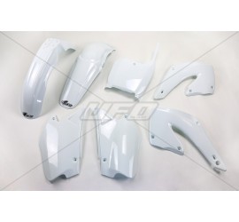 KIT DE PLASTICO UFO PARA KTM COLOR BLANCO CR 125/250 00/01
