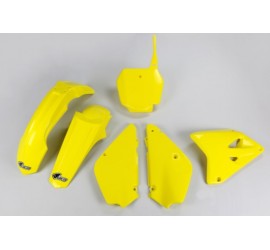 KIT DE PLÁSTICOS RESTYLING...